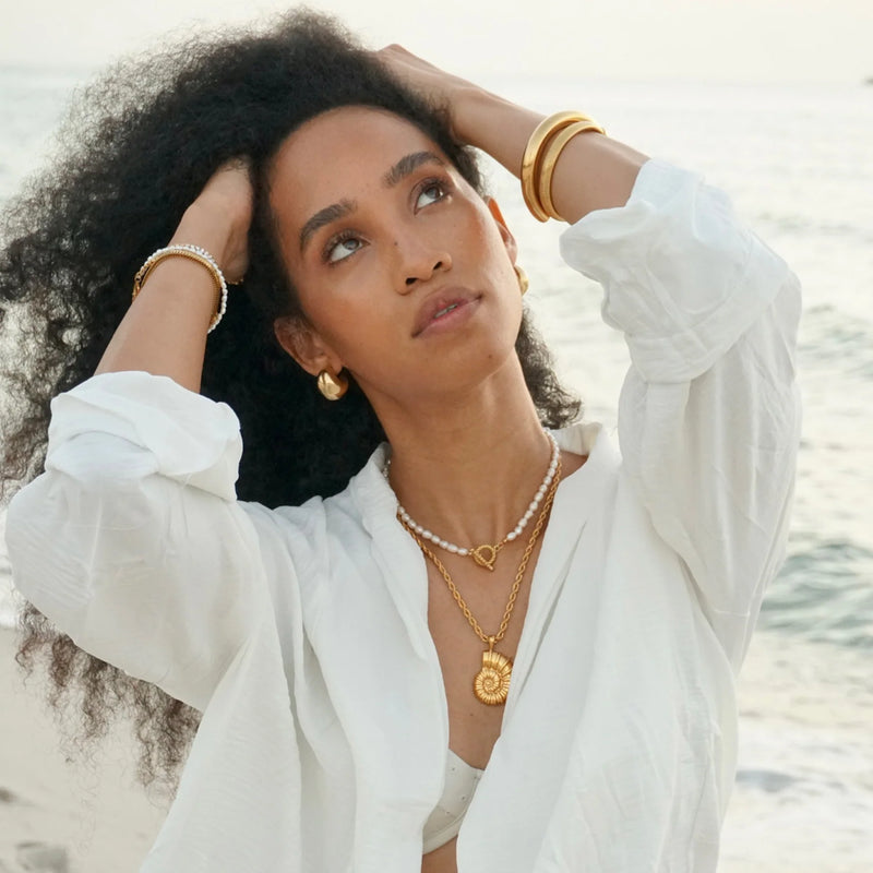 Erica Stuart Shell Eliana Oversized Shell Pendant Necklace Ellie Vail – Erica Wilson