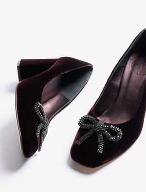 Gamine Bow Velvet Shoe