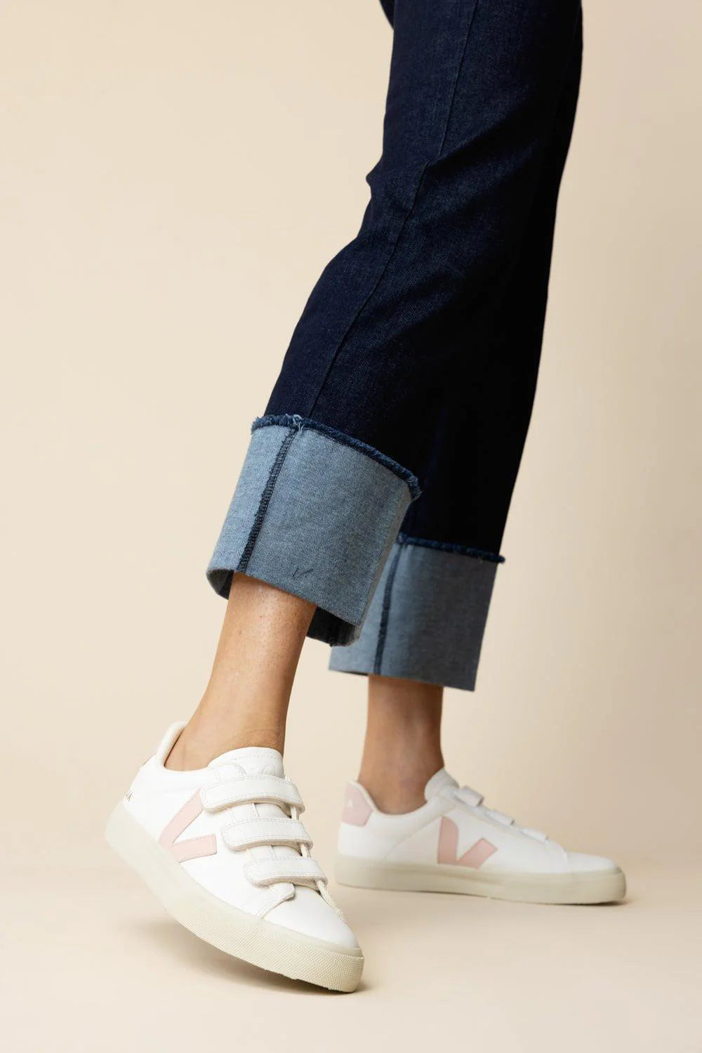 Veja Recife Logo Chromefree Leather – Erica Wilson Veja Recife Logo Chromefree Leather – Erica Wilson